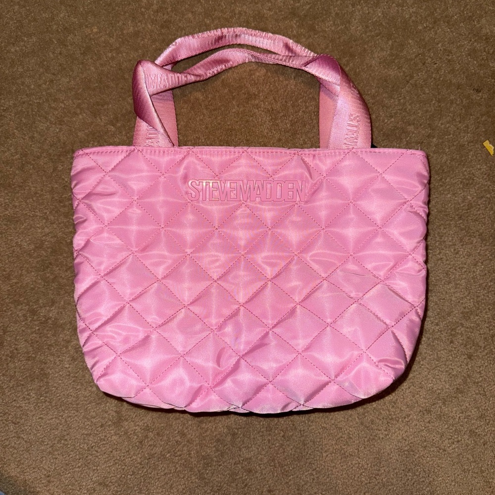NWOT Steve Madden Quilted Pink Lunch Bag